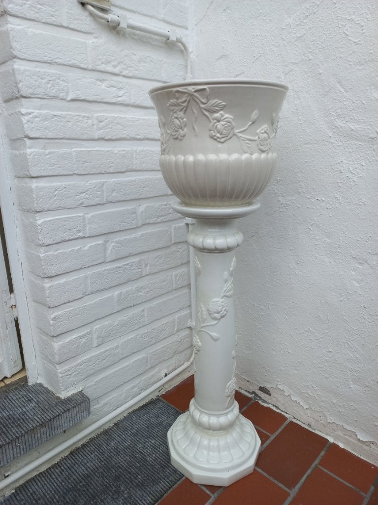 Bloempot op staander, Ophalen