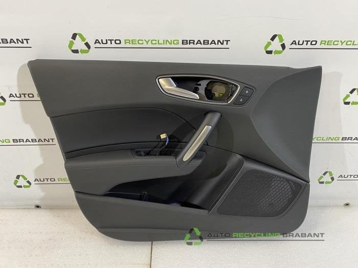 Revêtement portière 4portes avant gauche d'un Audi A1, -, 3 mois de garantie, Utilisé, -