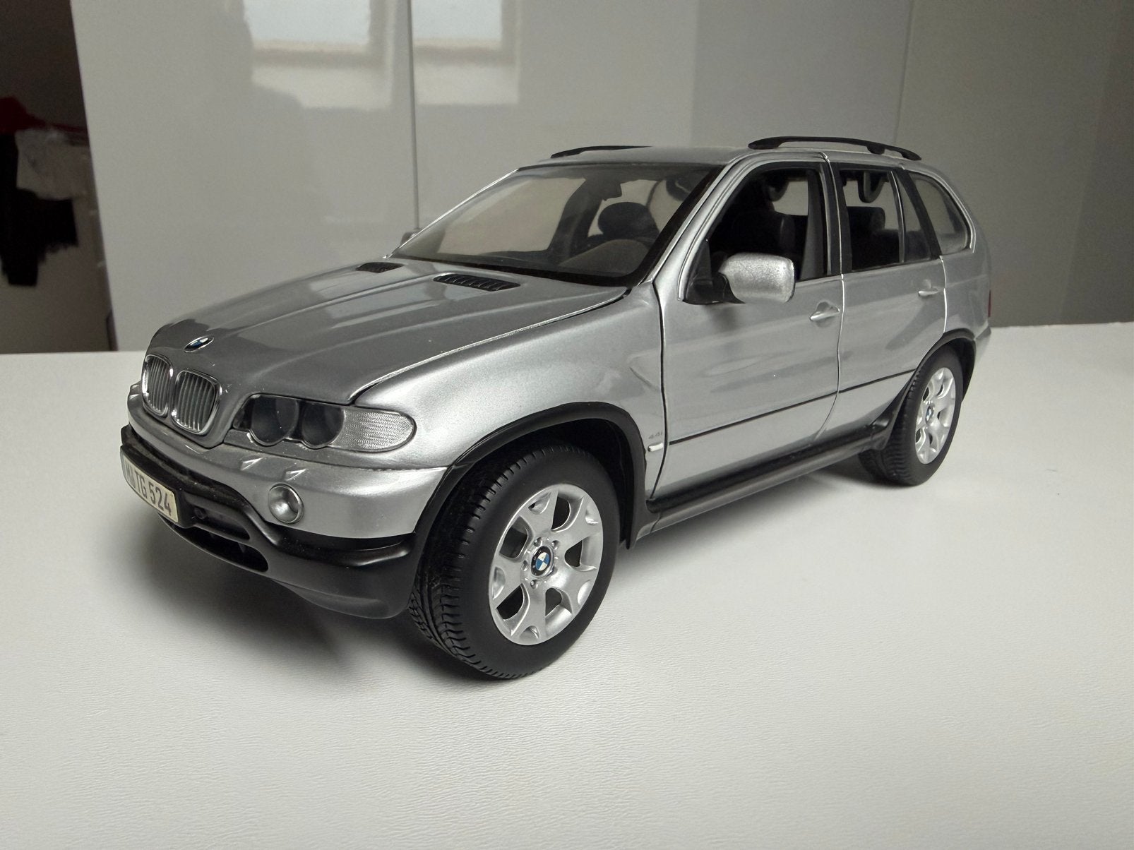 BMW X5 4.4i – Kyosho / BMW Dealer Edition, Enlèvement, Comme neuf, Kyosho