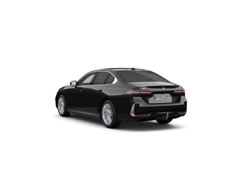 BMW i5 eDrive40 Berline, Auto's, BMW, Automaat, Zwart, 340 pk, Zwart