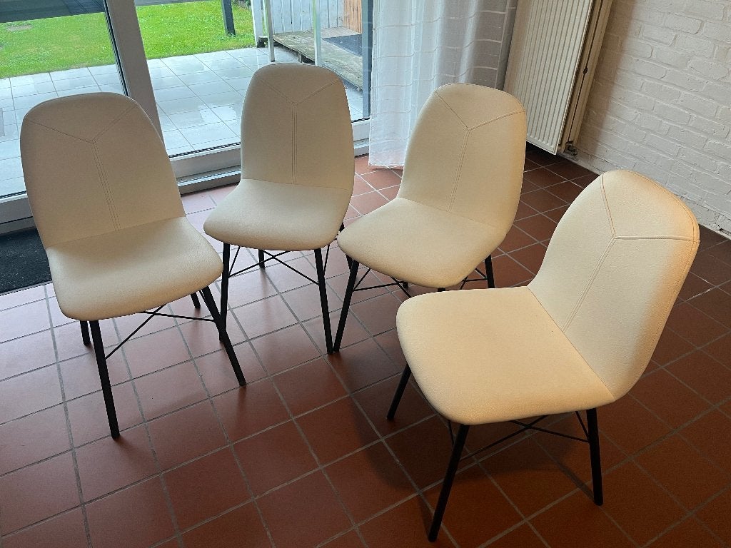 4 witte stoelen, Huis en Inrichting, Ophalen, Wit, Leer, Zo goed als nieuw