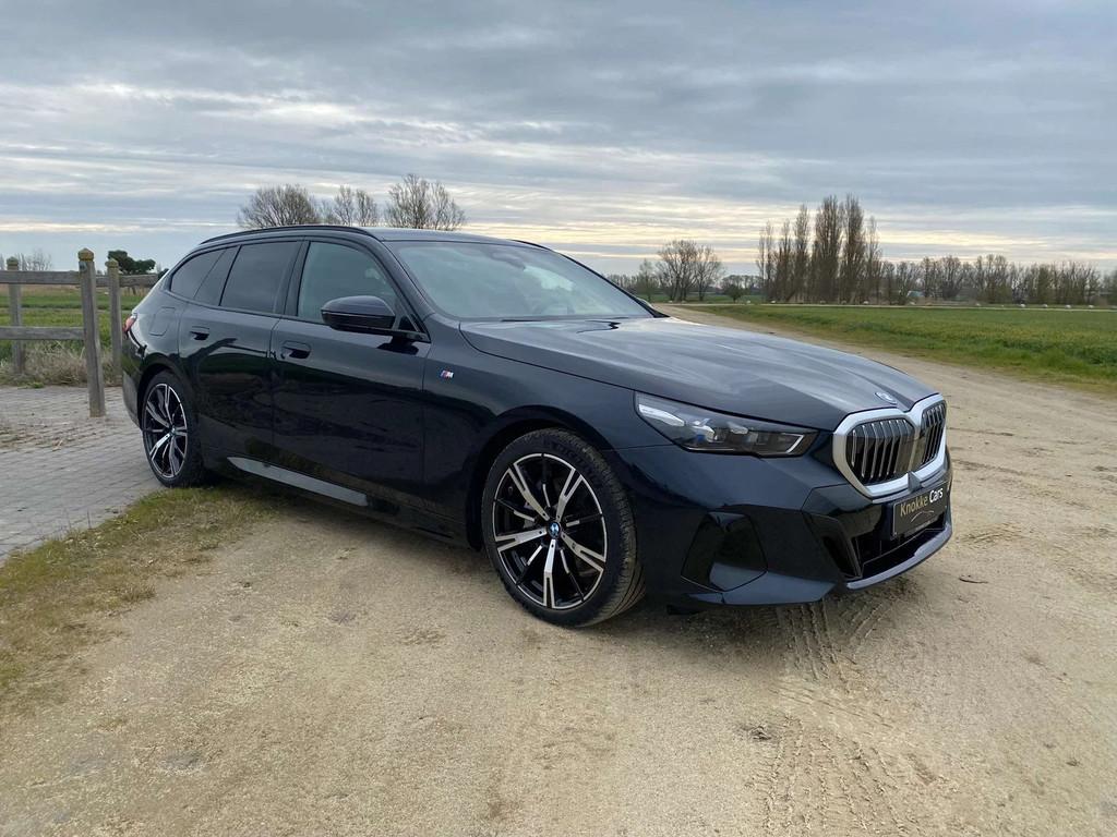 BMW i5 M-Sportpakket/Geventileerde zetel/Driving assist/360, Auto's, Automaat, Gebruikt, Zwart, 340 pk
