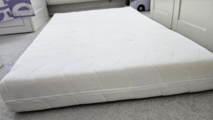 Superbe matelas en Latex ergonomique&zone confort 90cm/200cm, Enlèvement, Comme neuf, Matelas