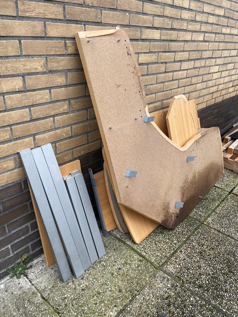 Gratis houtafval op te halen in Dorne, Doe-het-zelf en Bouw, Hout en Planken, Ophalen, Gebruikt