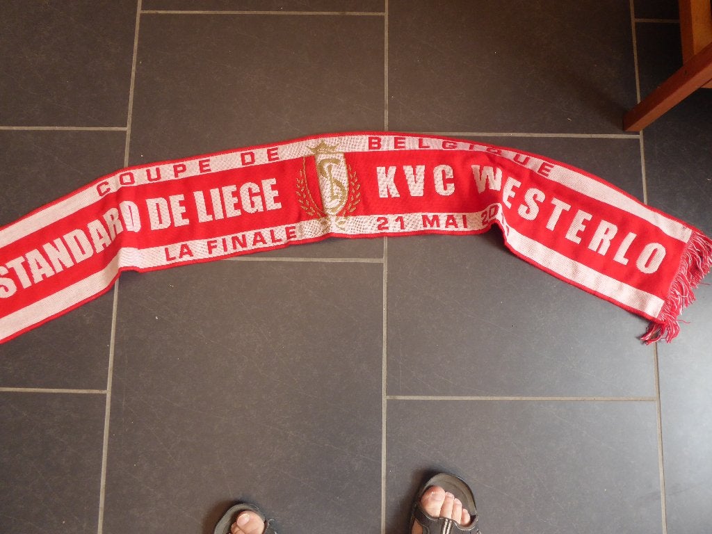 standard de liège - kvc westerlo 2011, Enlèvement ou Envoi, Utilisé, Fanion ou Écharpe