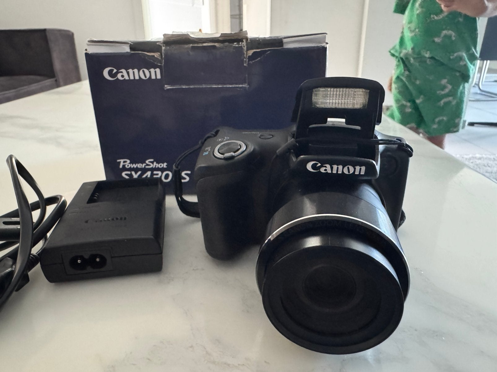 Canon PowerShot SX430 IS + oplader + batterij + tas, Audio, Tv en Foto, Fotocamera's Digitaal, Ophalen, Canon, Oplader, Beeldstabilisatie