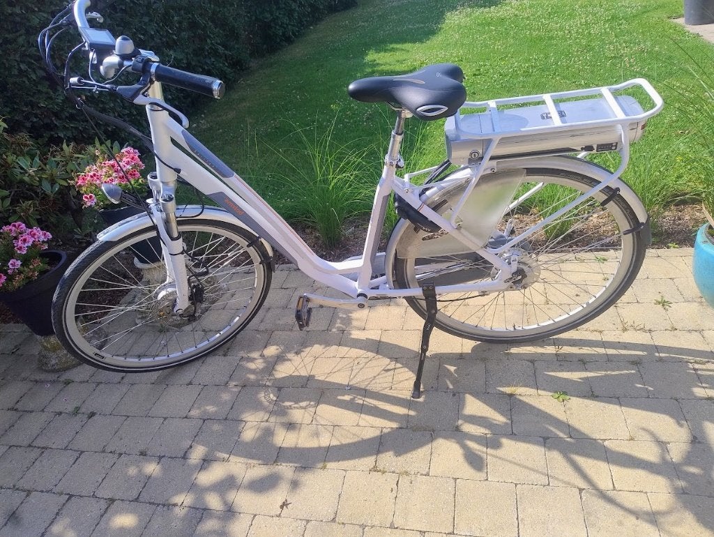 vélo électrique, Autres marques, 47 à 51 cm, 50 km par batterie ou plus, Comme neuf