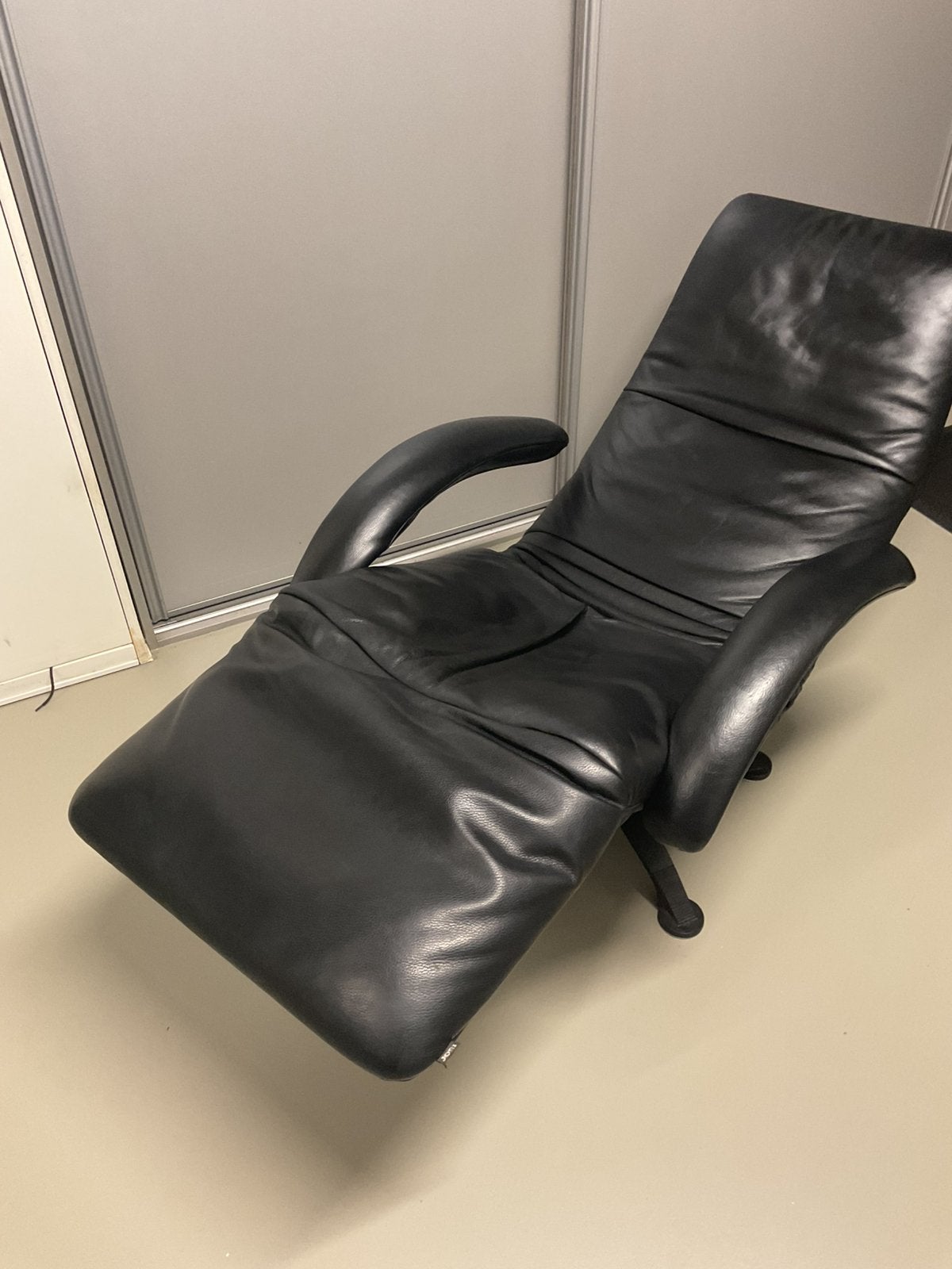 Jori relax, Enlèvement, Comme neuf