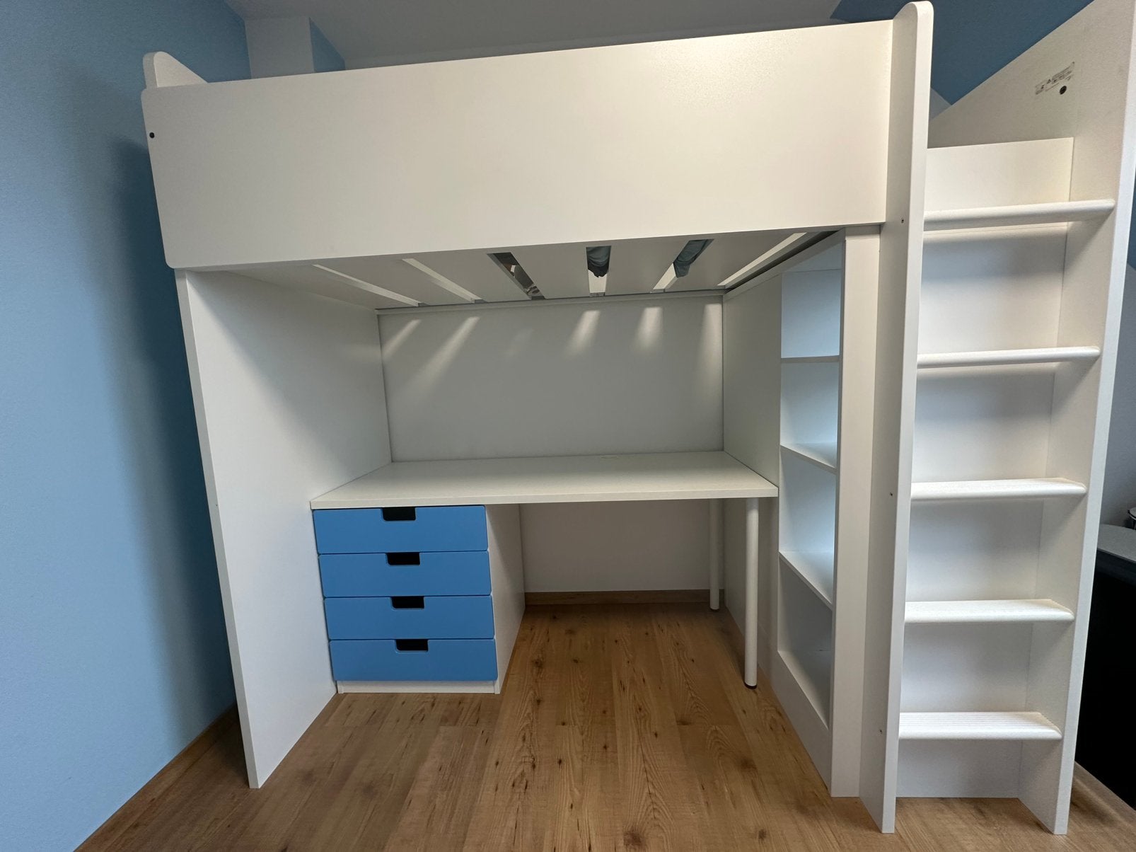 Hoogslaper met bureau en bureaustoel, Kinderen en Baby's, Kinderkamer | Stapelbedden en Hoogslapers, Ophalen, Gebruikt, Hoogslaper