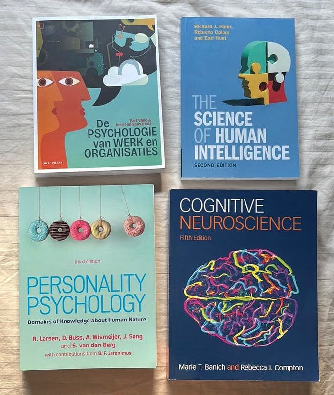 Boeken 1ste en 2de bach psychologie ugent, Boeken, Ophalen, Zo goed als nieuw