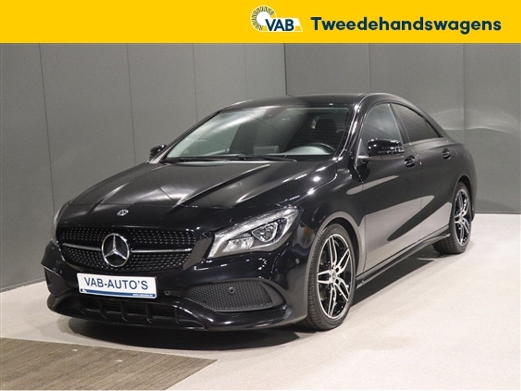 Mercedes-Benz CLA 180    AUTOMAAT NAV PDC FULL LED, Auto's, Zwart, Bedrijf, 141 g/km, https://public.car-pass.be/vhr/9a4a91cc-6089-4818-bfa7-a6e5ad1649eb