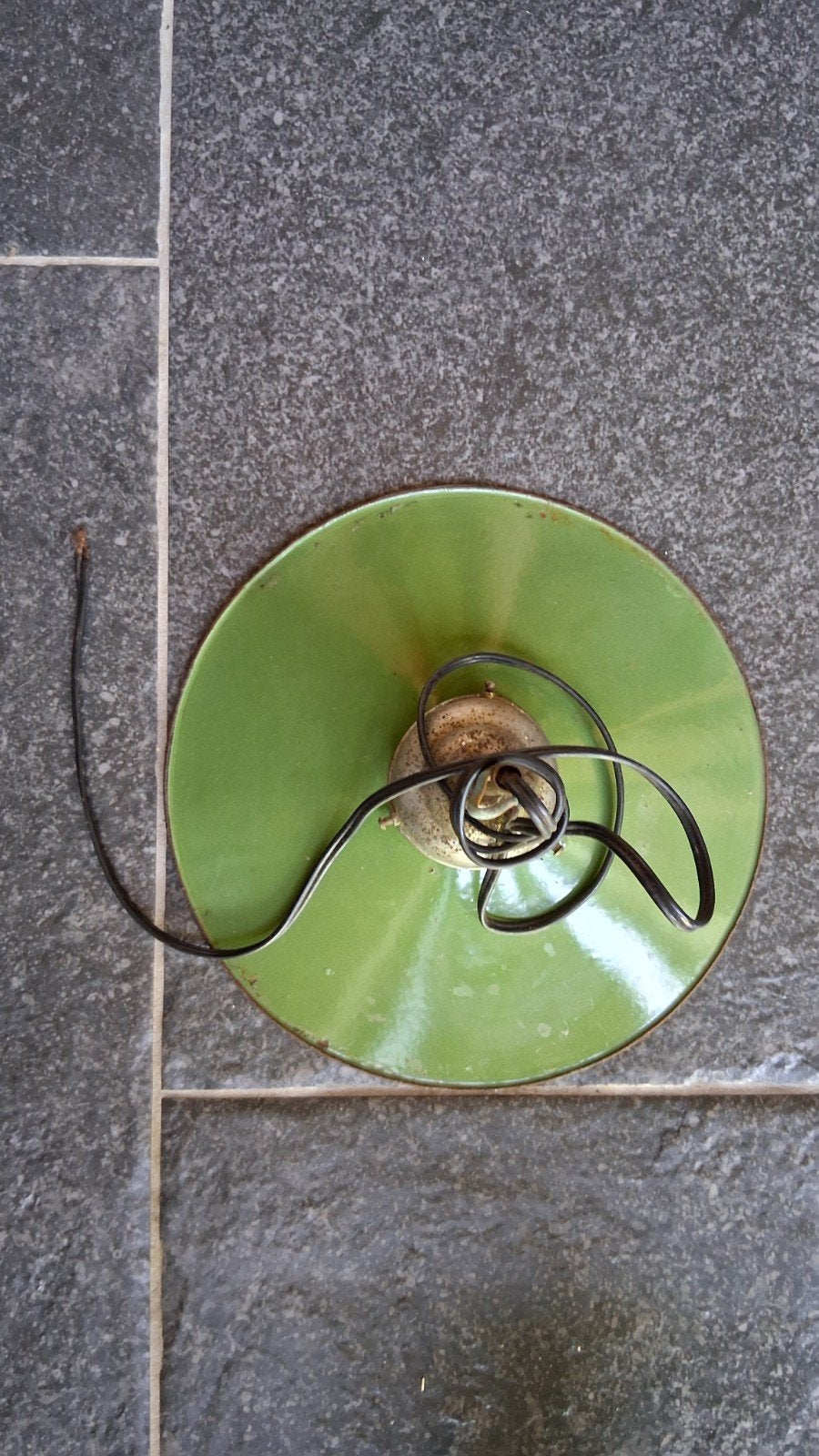 Emaille lampenkap. Oud., Ophalen