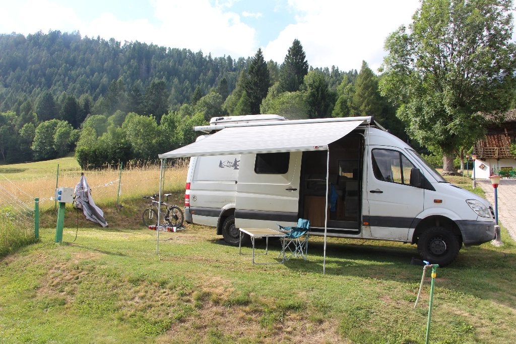 Van aménagé Mercedes Sprinter L3H2 4x4, Caravanes & Camping, Camping-cars, Jusqu'à 4, Toilette à cassette, Boîte manuelle, Mercedes-Benz