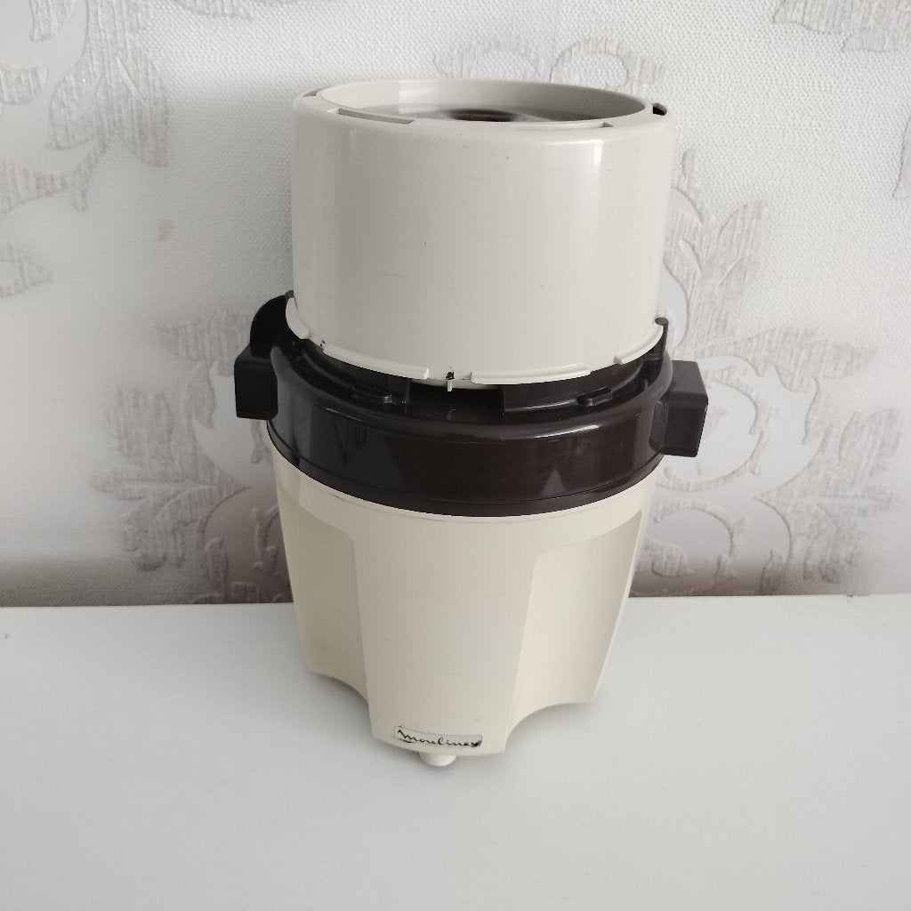 Robot cuisine, Elektronische apparatuur, Keukenmixers, Minder dan 1 liter, Ophalen of Verzenden, Zo goed als nieuw, 1 snelheid