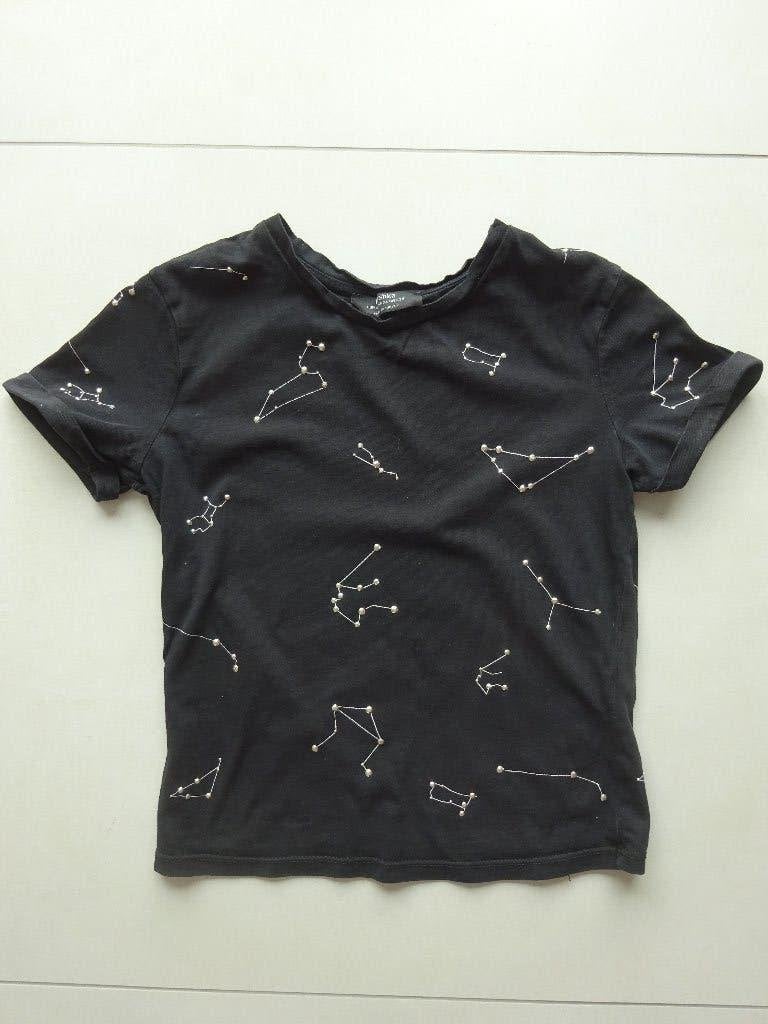 T-shirt XS sterrebeelden Bershka 3+1 gratis, Zwart, Zo goed als nieuw, Korte mouw, Maat 34 (XS) of kleiner