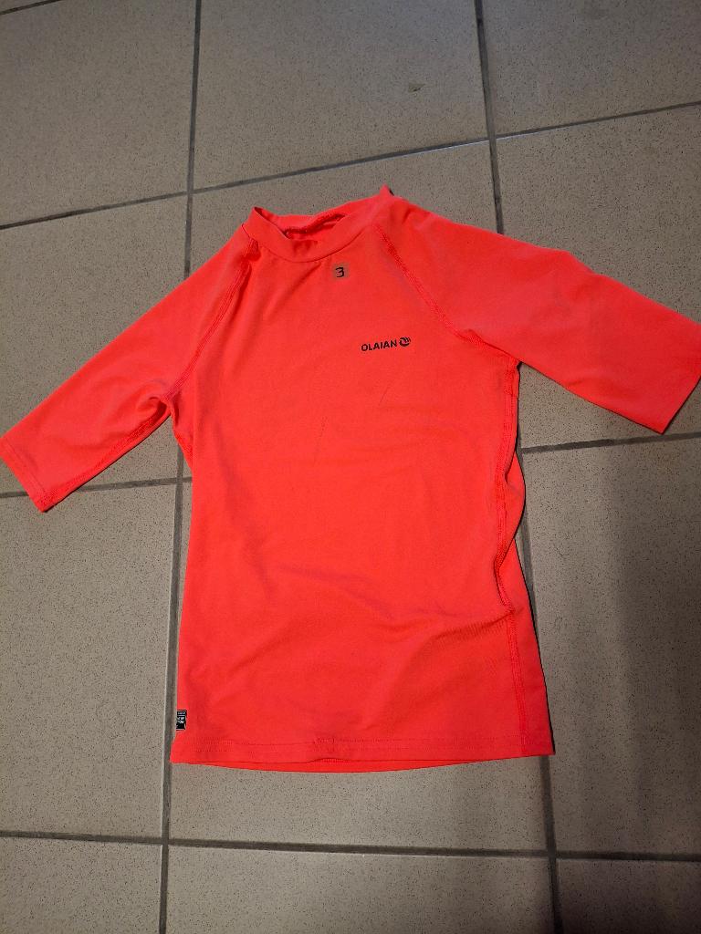 Uv t-shirt 12 jaar heel mooie staat, Ophalen, UV-zwemkleding, Zo goed als nieuw, Maat 152