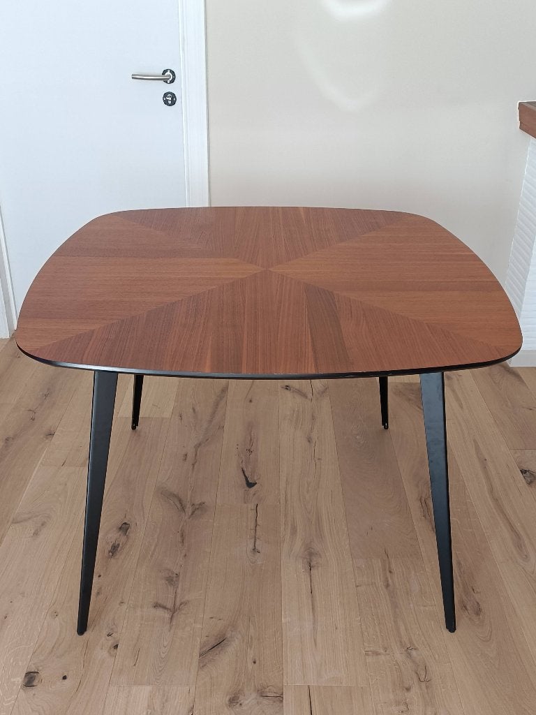 Table à manger retro carrée 110 x 110, Maison & Meubles, Tables | Tables à manger, Métal, 100 à 150 cm, Quatre personnes, Carré