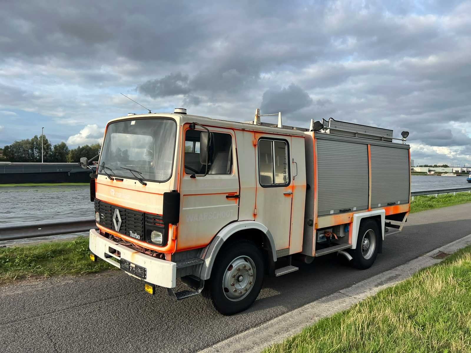 Camion de pompiers Renault 1987, Autos, Achat, Entreprise, Autres carburants, Renault