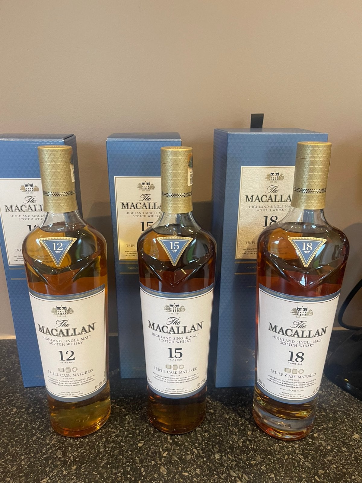 Macallan, collection Triple Cask, Collections, Vins, Neuf, Autres régions, Pleine, Enlèvement