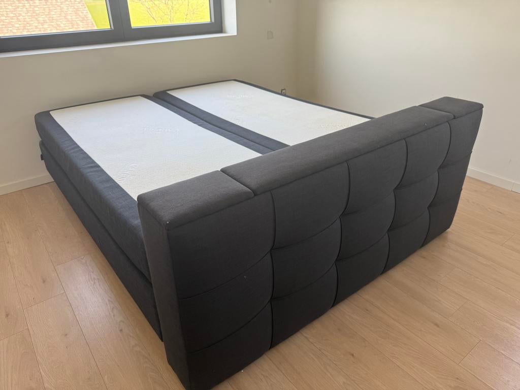 Boxspring met TV lift EN TV, Ophalen, Gebruikt