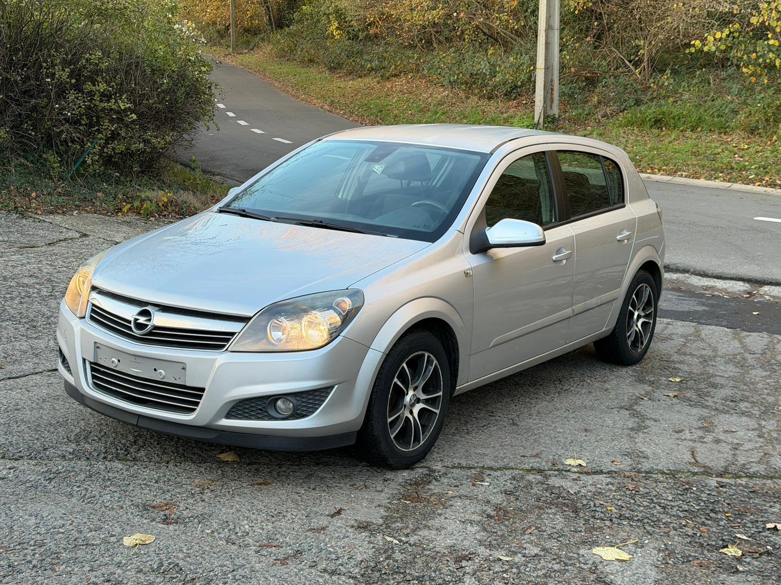 Opel Astra H 1.6 essence 2007 prête à immatriculer, Autos, Bluetooth, Argent ou Gris, Achat, Entreprise