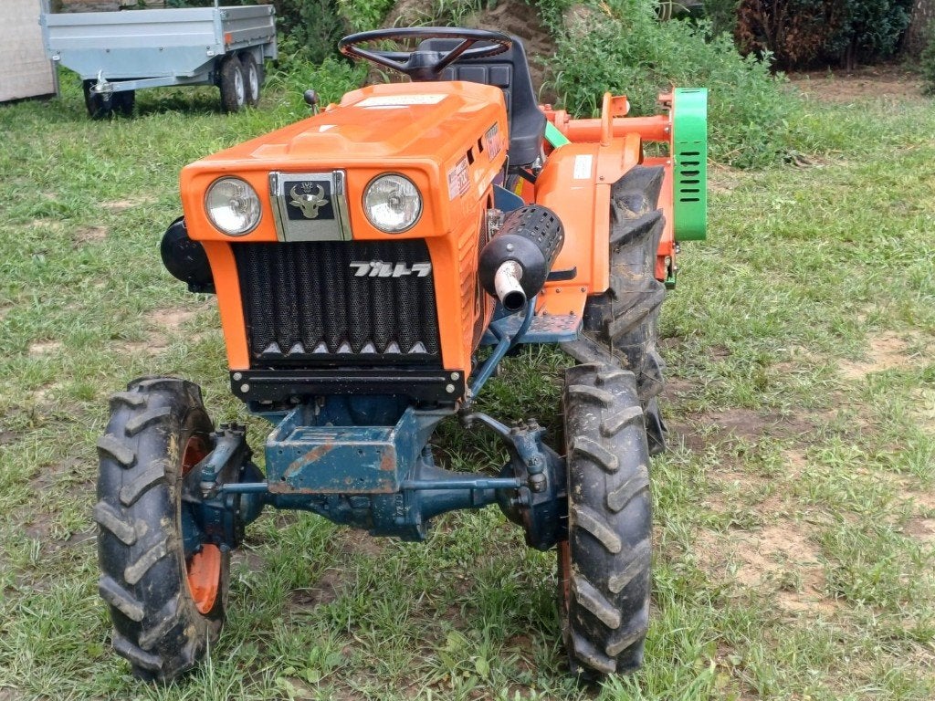Kubota B7001 Minitractor, Enlèvement, Utilisé, Jusqu'à 80 ch, Autres marques
