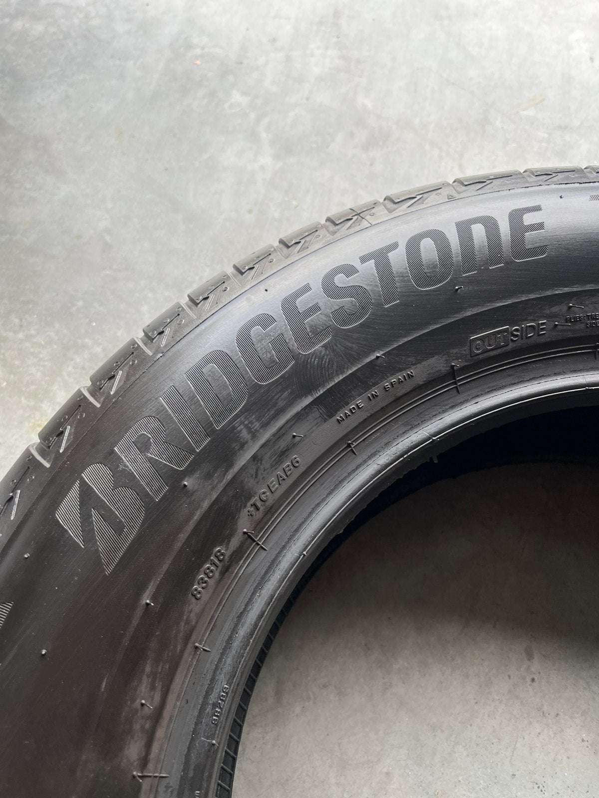 Pneus été Bridgestone 225/65 R17 295€ négociable, Autos : Pièces & Accessoires, Neuf, Pneus été, Pneu(s), Enlèvement