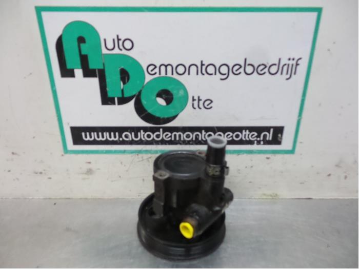 Stuurbekrachtiging Pomp van een Nissan Kubistar (Kubistar 03, Gebruikt, -, -, Ophalen of Verzenden