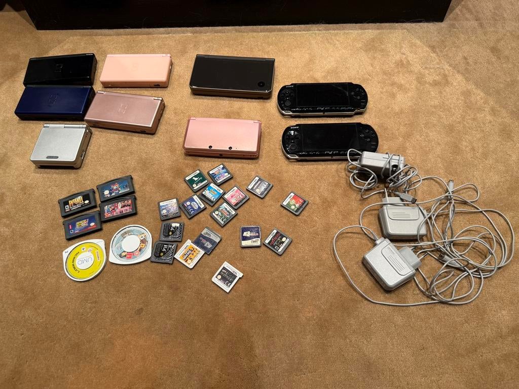 Nintendo DS / 3DS / DSi XL / GBA SP / PSP bundel + games, Games en Spelcomputers, Ophalen of Verzenden, Gebruikt