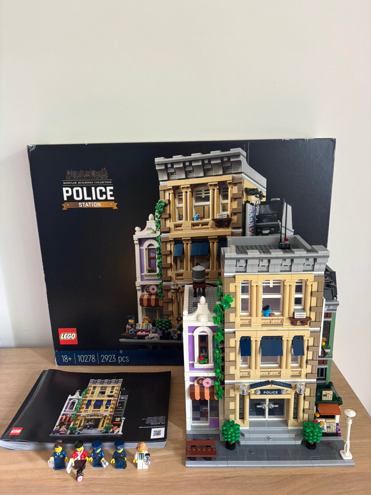 Lego creator expert  Police Station 10278, Kinderen en Baby's, Lego, Ophalen of Verzenden, Zo goed als nieuw, Compleet