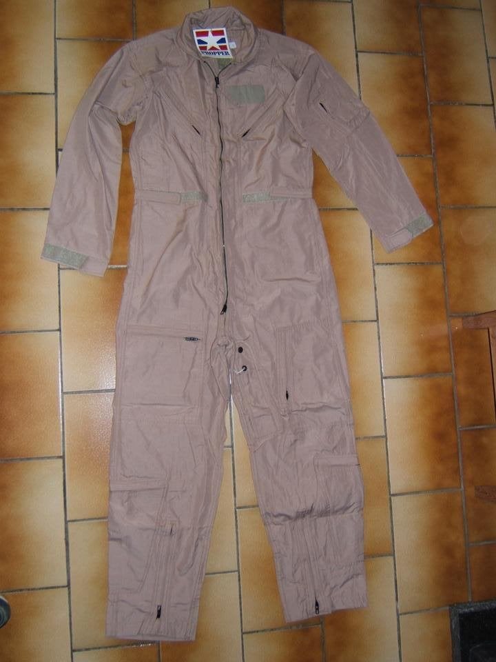 Salopette de vol NEUVE beige désert pilote militaire L 40R, Ophalen of Verzenden, Luchtmacht, Kleding of Schoenen