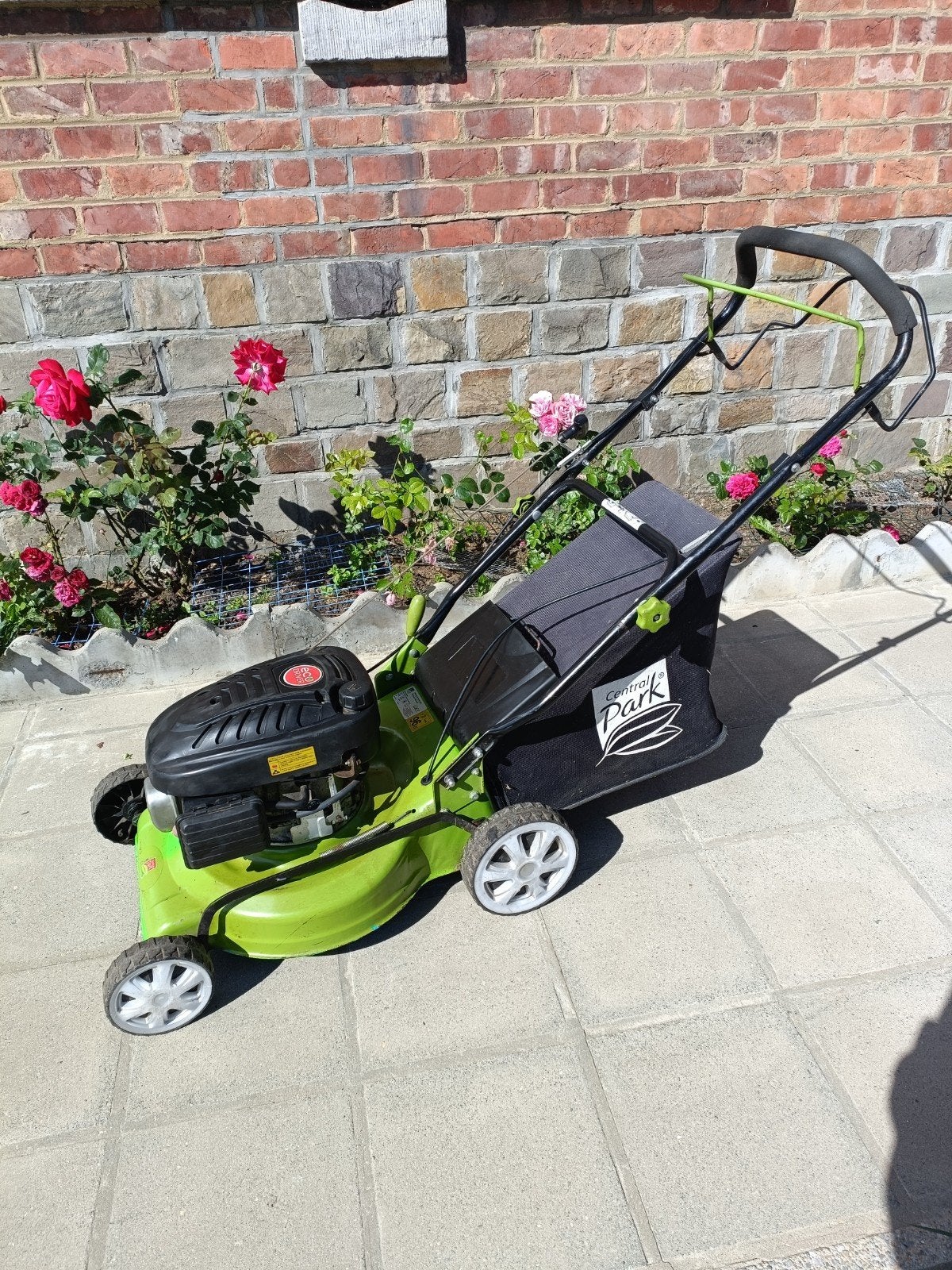 Tondeuse autotractée essence CENTRAL PARK 41cm de coupe, Jardin & Terrasse, Enlèvement, Bac de ramassage
