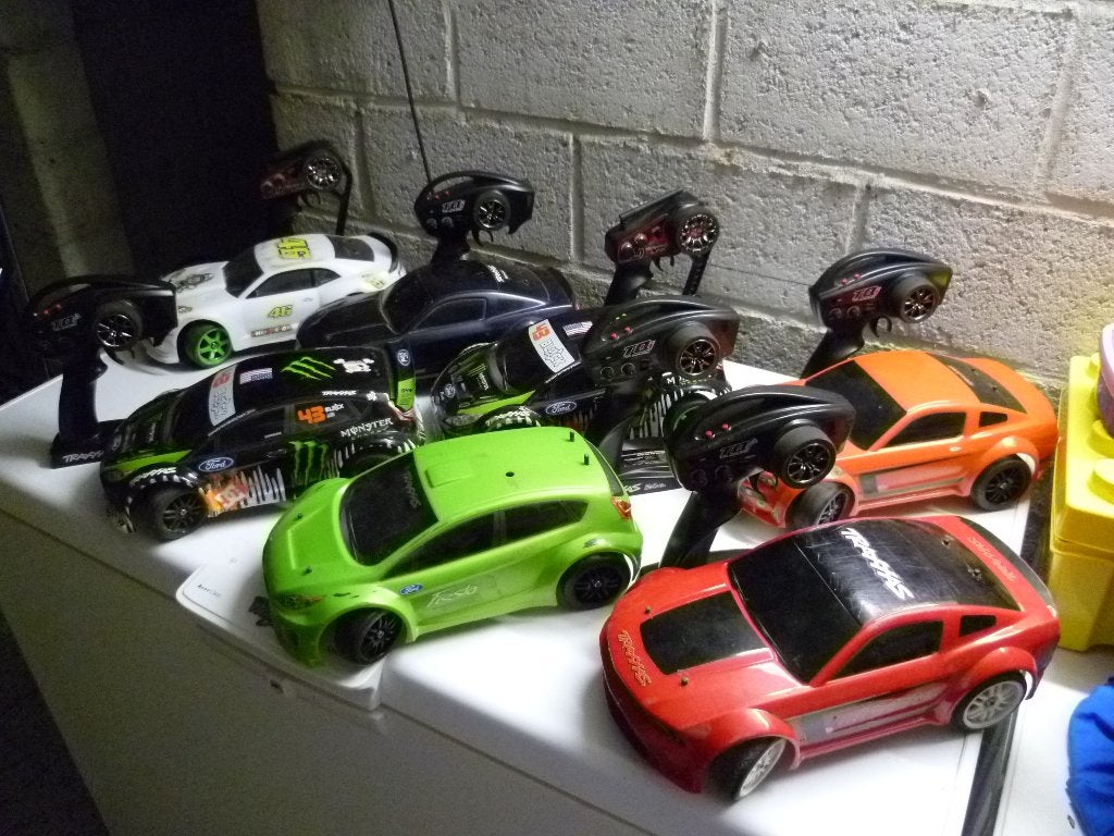 TRAXXAS 1/16àme mustang/fiesta/E-revo, Hobby en Vrije tijd, Gebruikt, RTR (Ready to Run), Ophalen, Elektro