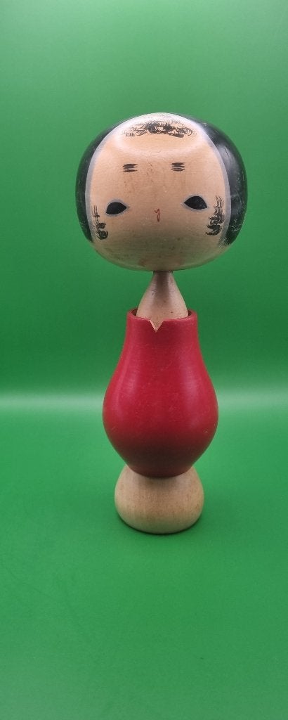 Kokeshi vintage d'Aida Harumine (Seihou) (1926-1998), Antiquités & Art, 22 cm, Japon, Bois, Poupée