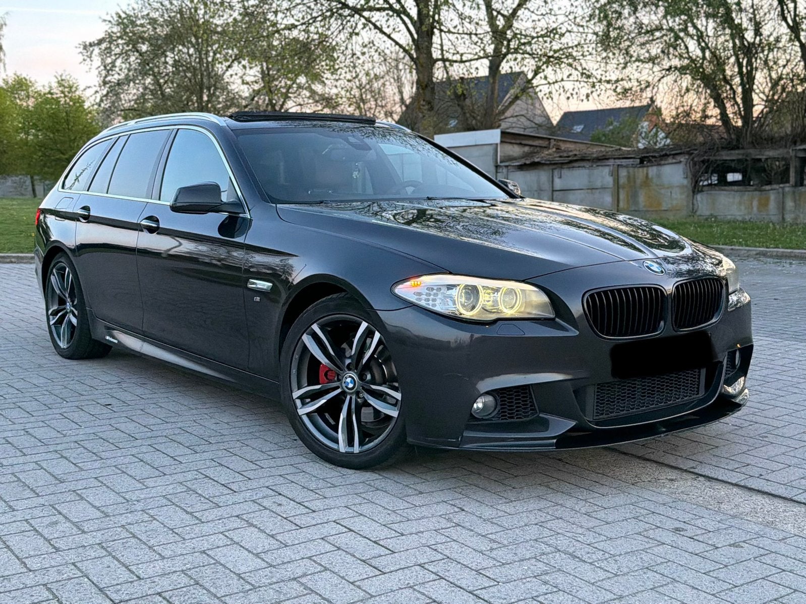 BMW 520D F11 TOURING PERFORMANCE LOOK  HOMOLOGUÉE À VENDRE, Autos, Euro 5, Diesel, Automatique, Particulier