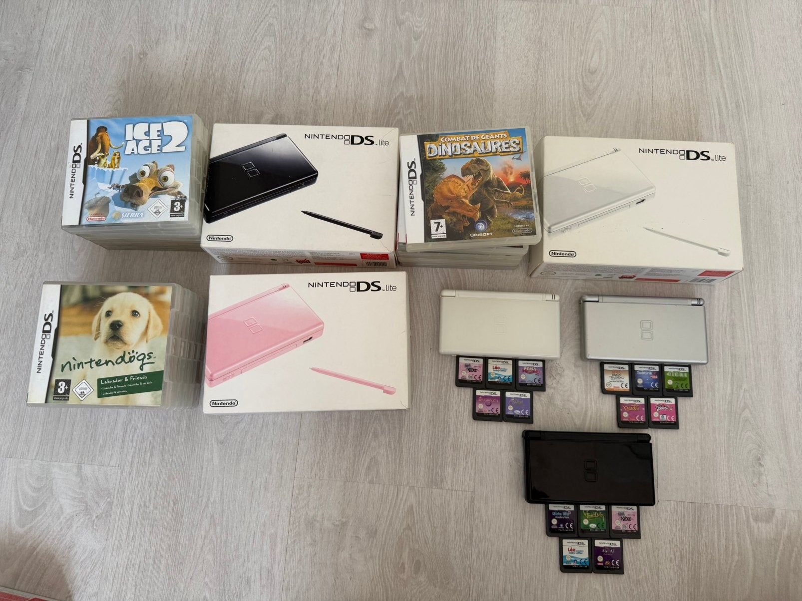 Diverse Nintendo DS Lite in uitstekende staat, Games en Spelcomputers, Ophalen, Met games, Wit, Zo goed als nieuw