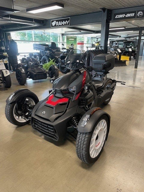 Can-am ryker 2026 met veel extra opties (fabrieksgarantie), 3 cilinders, Meer dan 35 kW