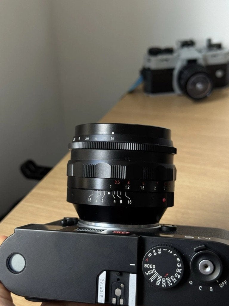 Voigtländer Nokton 50mm f/1.1 Leica M, Audio, Tv en Foto, Gebruikt, Handmatige focus, Ophalen of Verzenden, Standaardlens