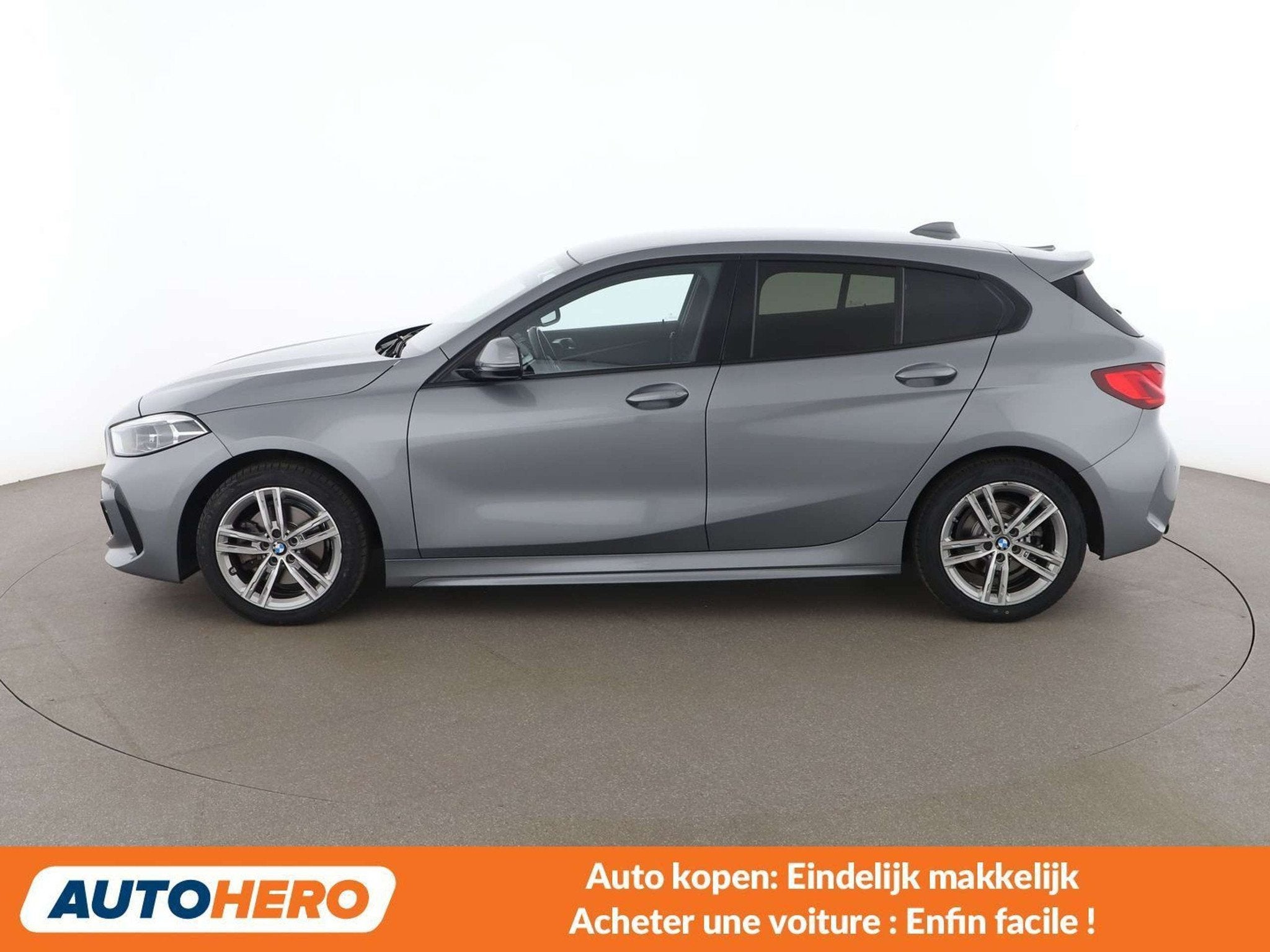 BMW 1 Serie 116 116i M Sport (année de construction 2024), Autos, Argent ou Gris, Achat, https://public.car-pass.be/vhr/a92e60db-d6f2-4537-8dbe-b75d1cbd8264