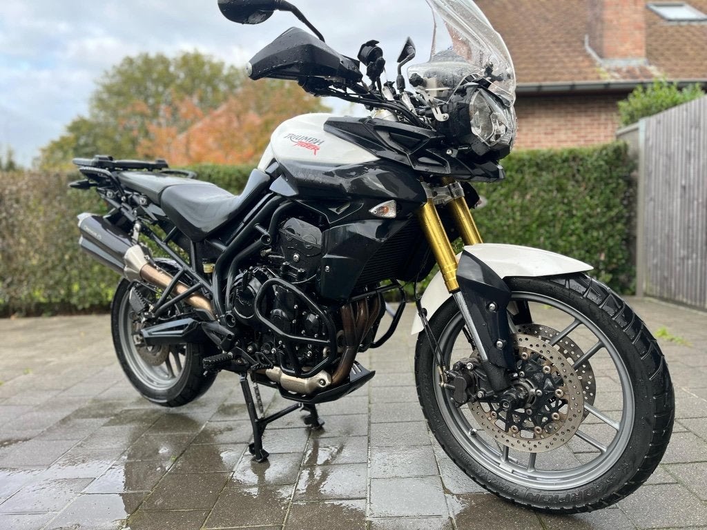 Triumph tiger 800 ( goed lezen ), 2 cilinders, Occasion, Motorrijbewijs A, Particulier
