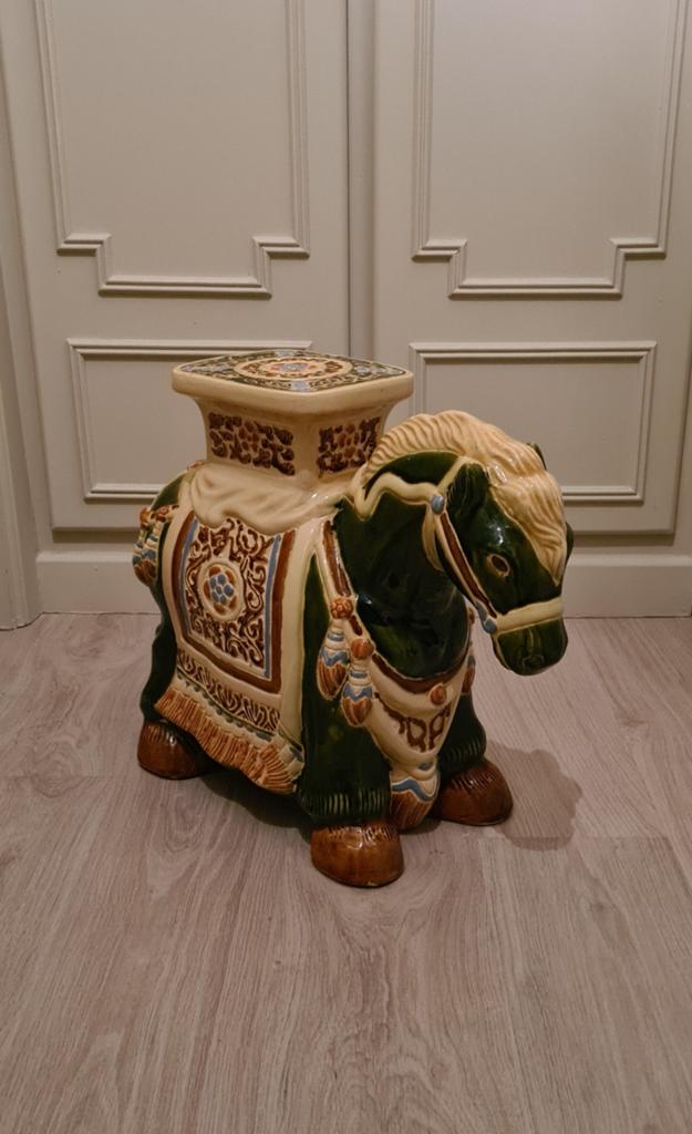 VINTAGE PLANTENSTAANDER PLANTENTAFEL KERAMIEKEN PAARD, Ophalen