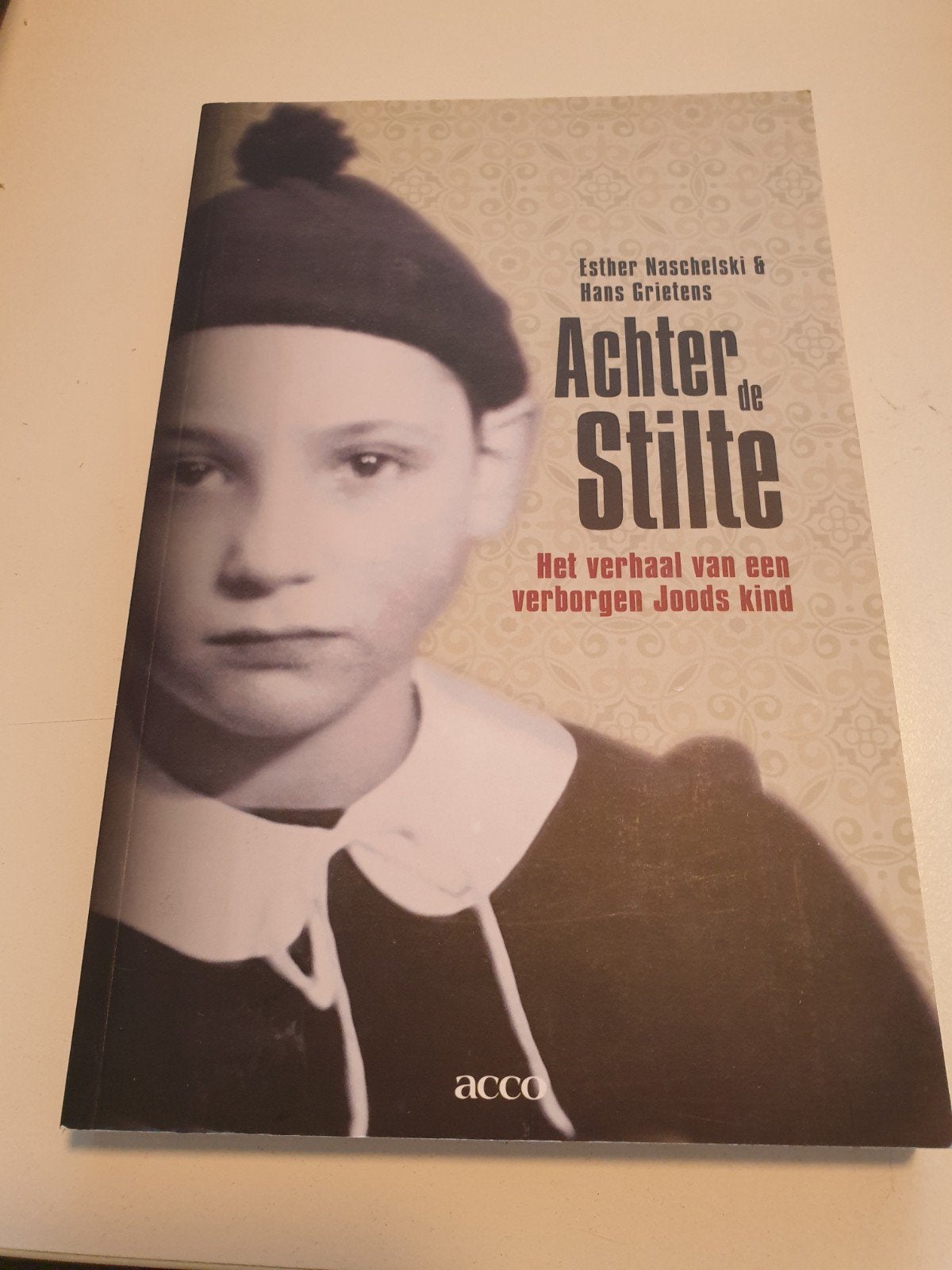 Esther Naschelski - Achter de stilte. Gesigneerd mt opdracht, Boeken, Overige Boeken, Ophalen of Verzenden, Esther Naschelski; Hans Grietens