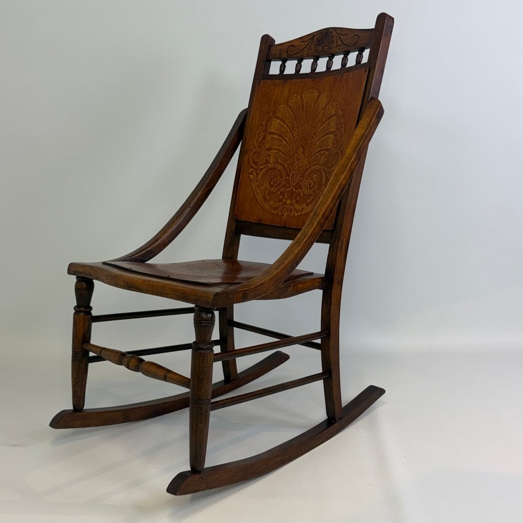 Fauteuil à bascule édouardien ancien à dossier pressé, Enlèvement ou Envoi