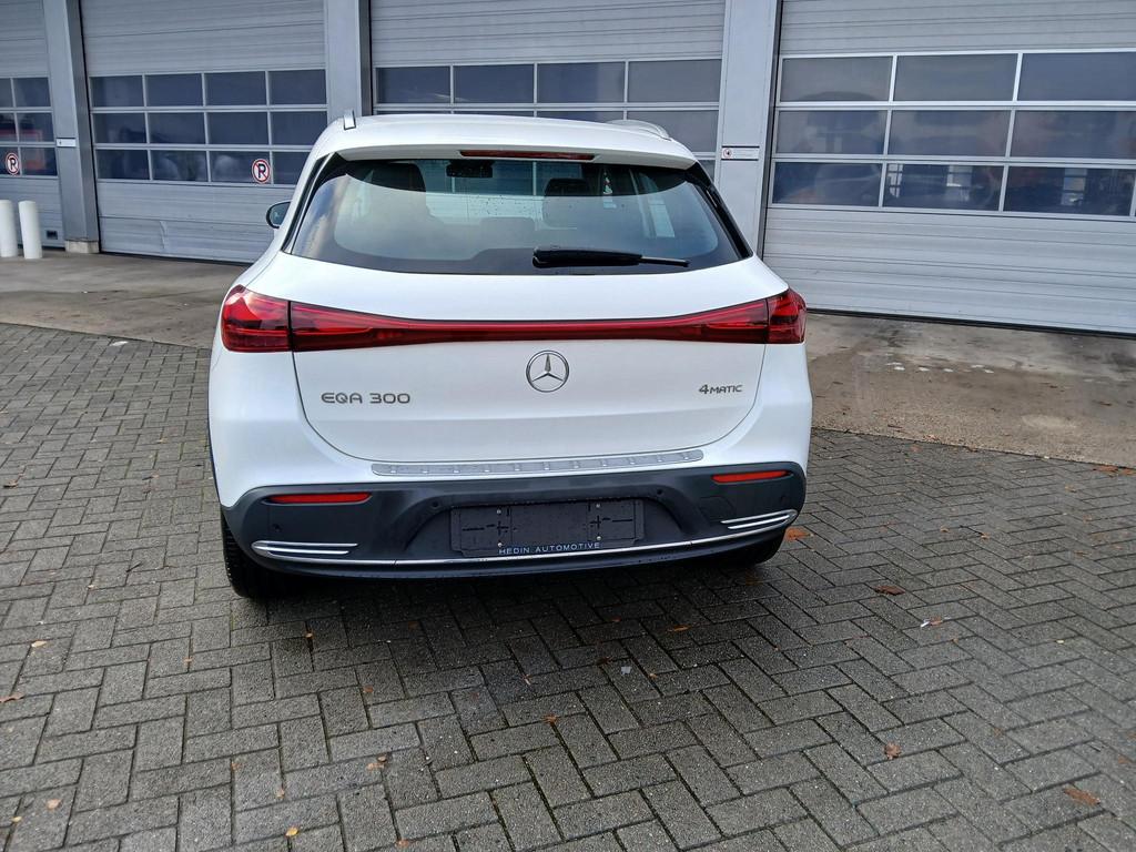 Mercedes-Benz EQA-Klasse 300 4MATIC Luxury Line Dodehoekassi, Auto's, Mercedes-Benz, Automaat, Euro 6, Wit, 2110 kg