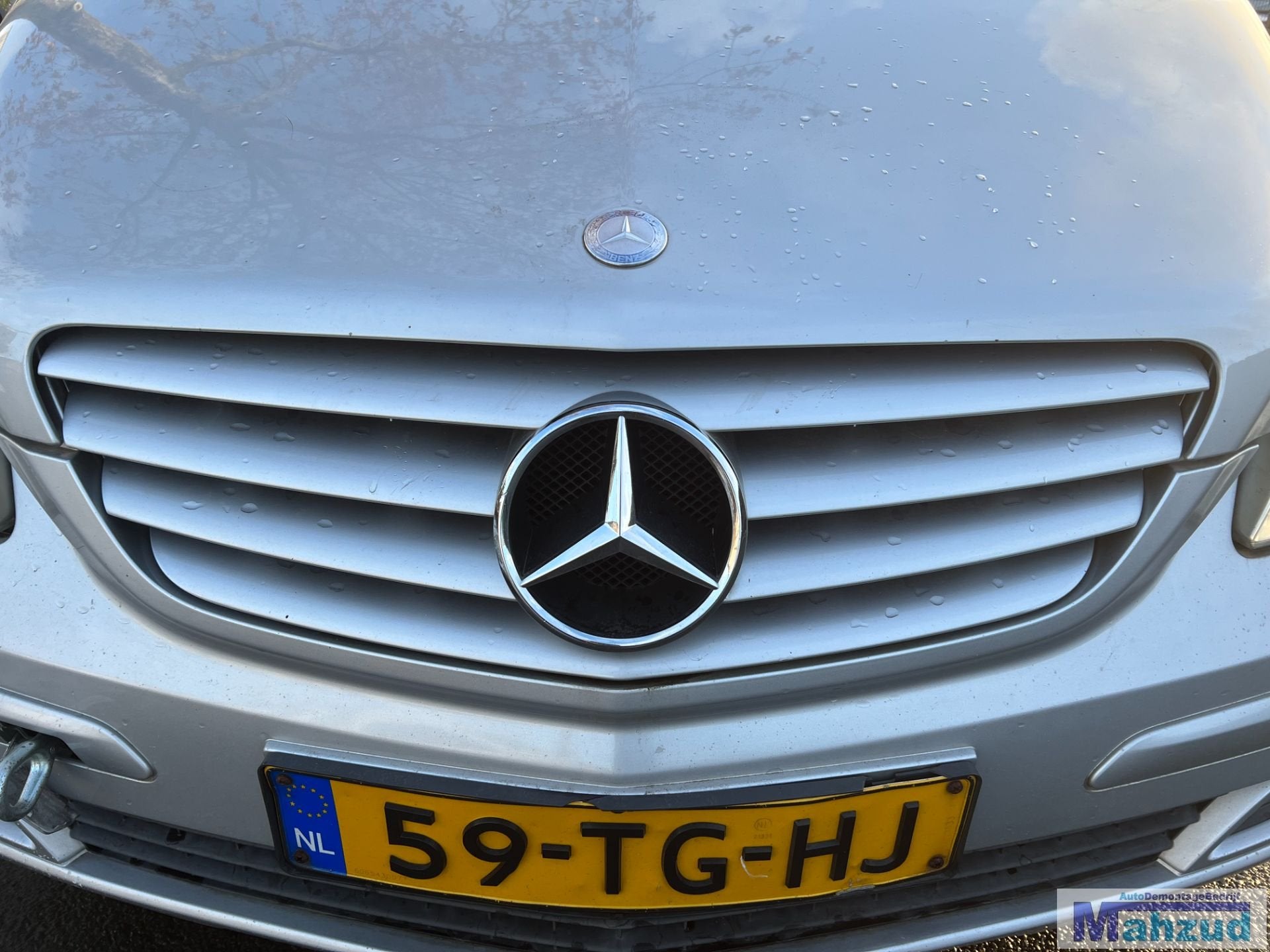 Logo de calandre MERCEDES CLASSE B W245 2005-2011, Mercedes-Benz AG, Mercedes-Benz, Utilisé, Mercedesstrasse 120
70372  Stuttgart, DE