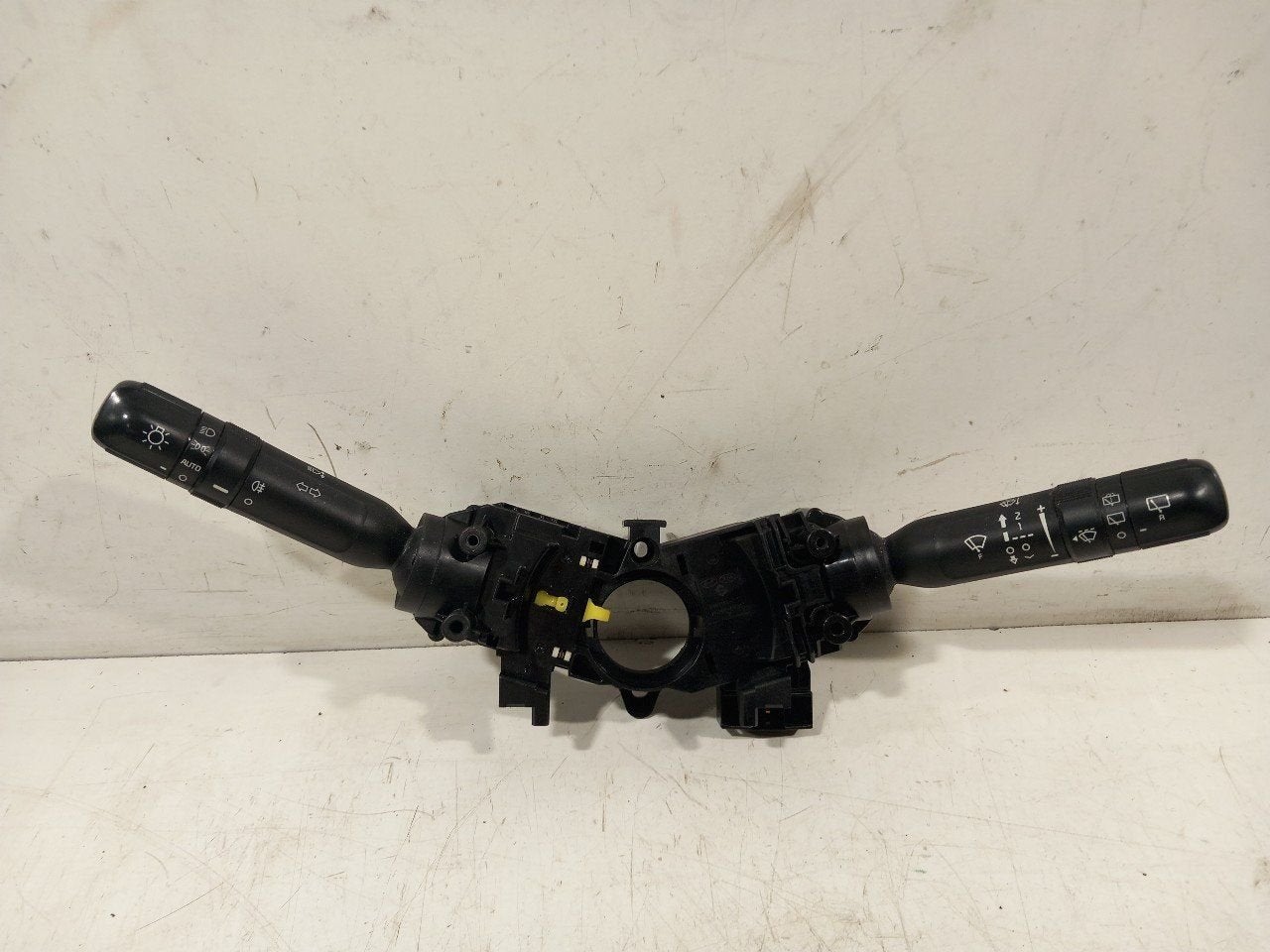Combischakelaar Kia Picanto, Auto-onderdelen, Onderdelen@venauto.nl, Van der Ven Autorecycling B.V., Ettenseweg 76, 4706 PB Roosendaal, The Netherlands