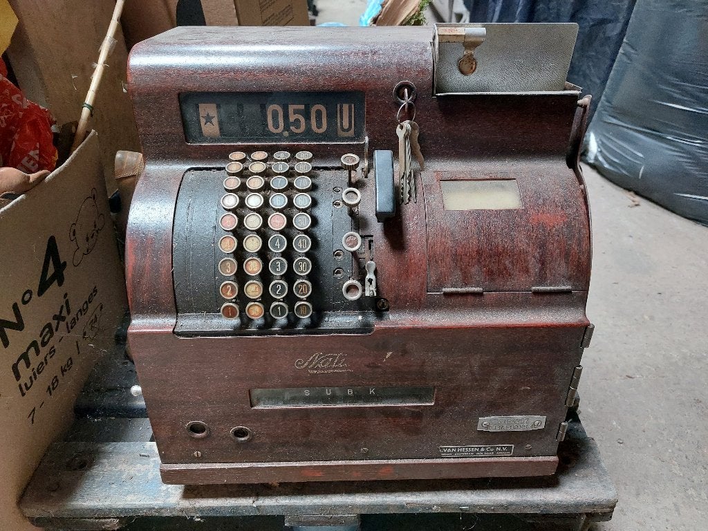 Caisse enregistreuse ancienne, Enlèvement