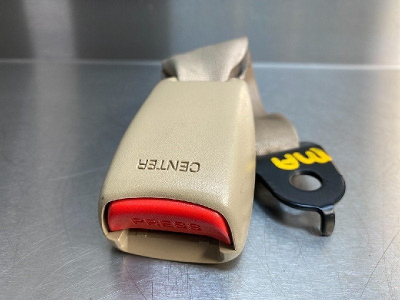BOUCLE DE CEINTURE CENTRE ARRIÈRE Nissan Maxima QX (CA33), Utilisé, Nissan