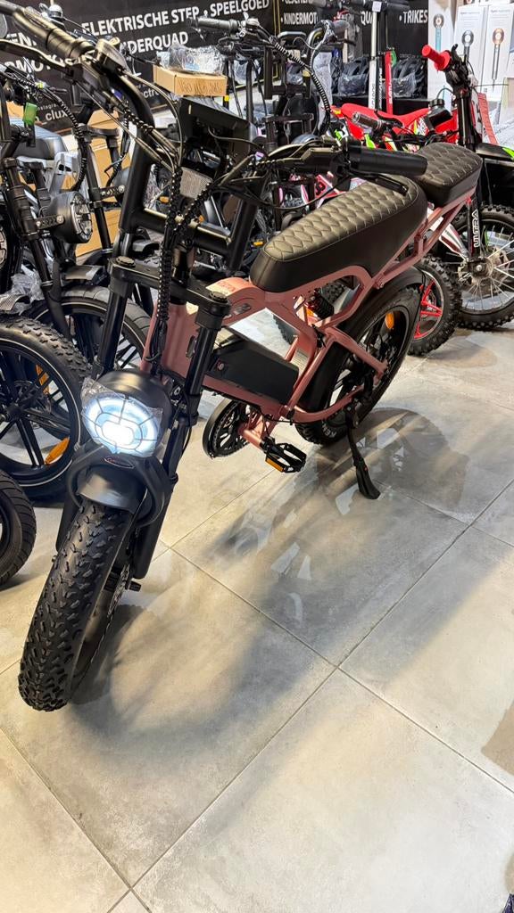 Fatbike V20Pro 9.0 Pink Edition 2026 Model / 100% legaal, Fietsen en Brommers, Brommerhelmen, Ophalen, Nieuw