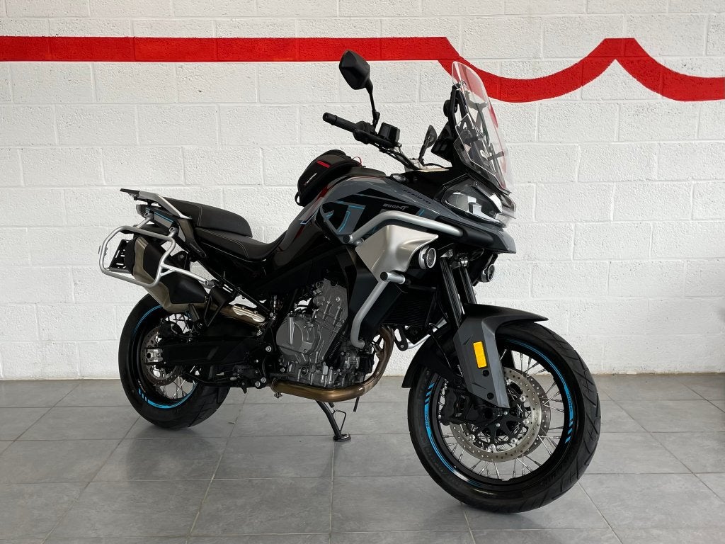 Cf Moto 800 Mt sport, Motos, Tourisme, Entreprise, Occasion, 800 cm³